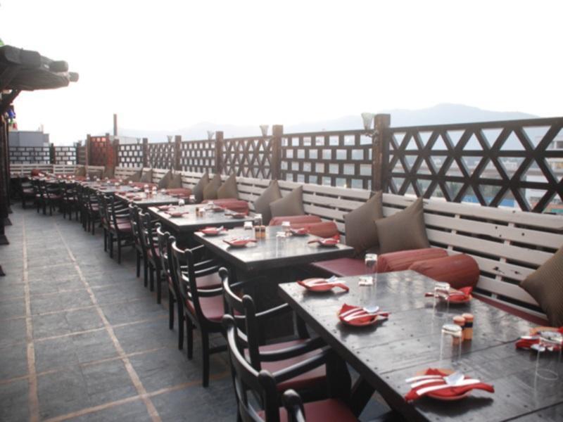 Hotel Lerida Thane Exterior photo